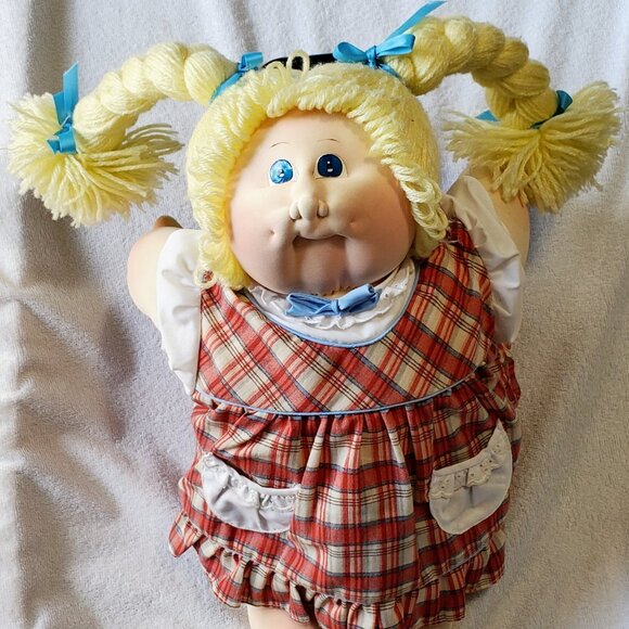 VINTAGE-1978 "The Little People"Soft Sculptures by Xavier Roberts "Charity"+DOCS - Picture 4 of 17